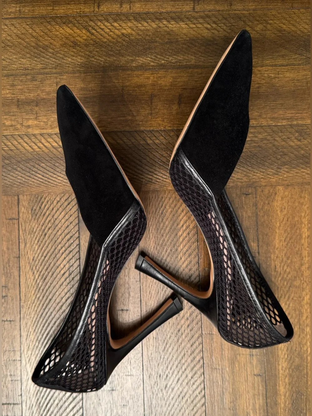 LN WOMENS SZ 9 M LOUISE ET CIE TALLISA SUEDE LEATHER NETTED HEELS PUMPS BLACK